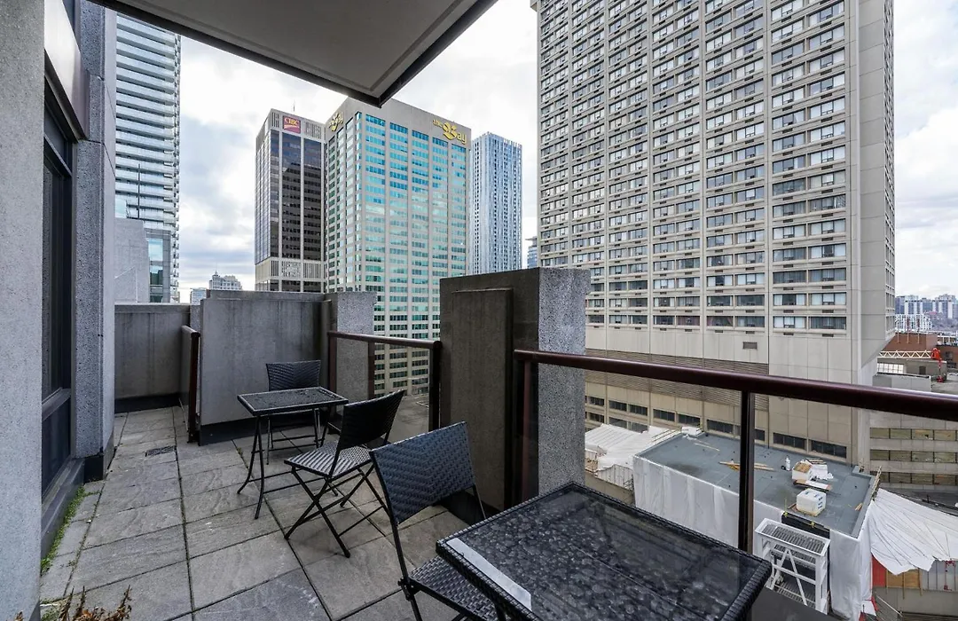 Sky Suites Yorkville-1
